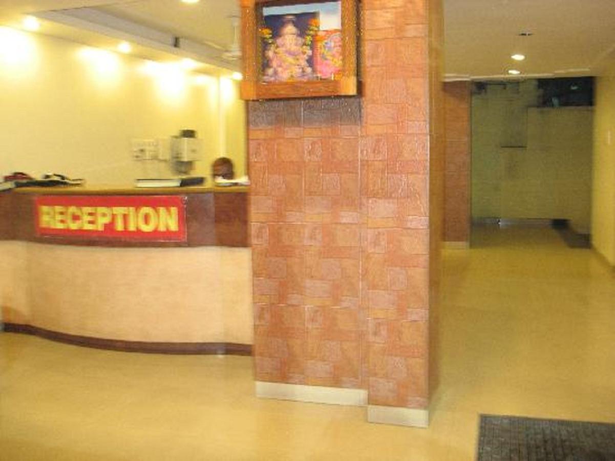 Hotel Rajdeep Pune Ngoại thất bức ảnh
