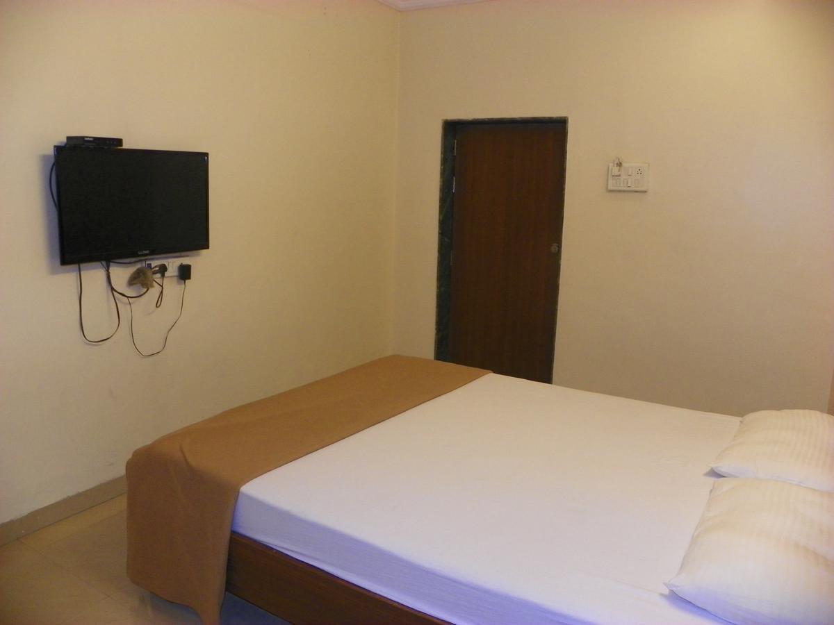 Hotel Rajdeep Pune Ngoại thất bức ảnh